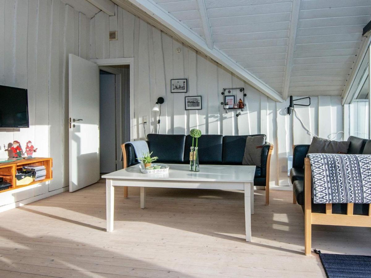 8 Person Holiday Home In Hejls Eksteriør billede