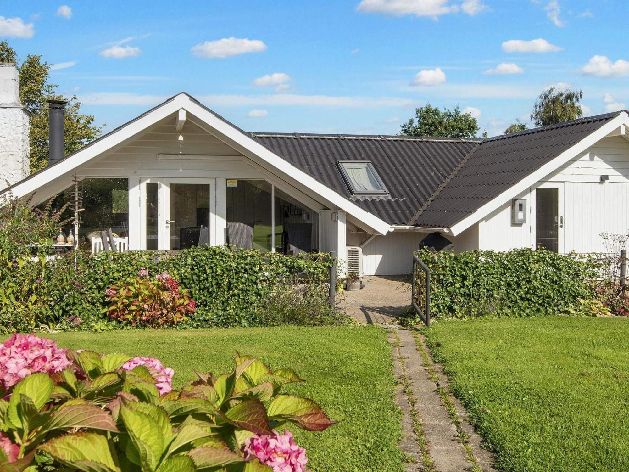 8 Person Holiday Home In Hejls Eksteriør billede