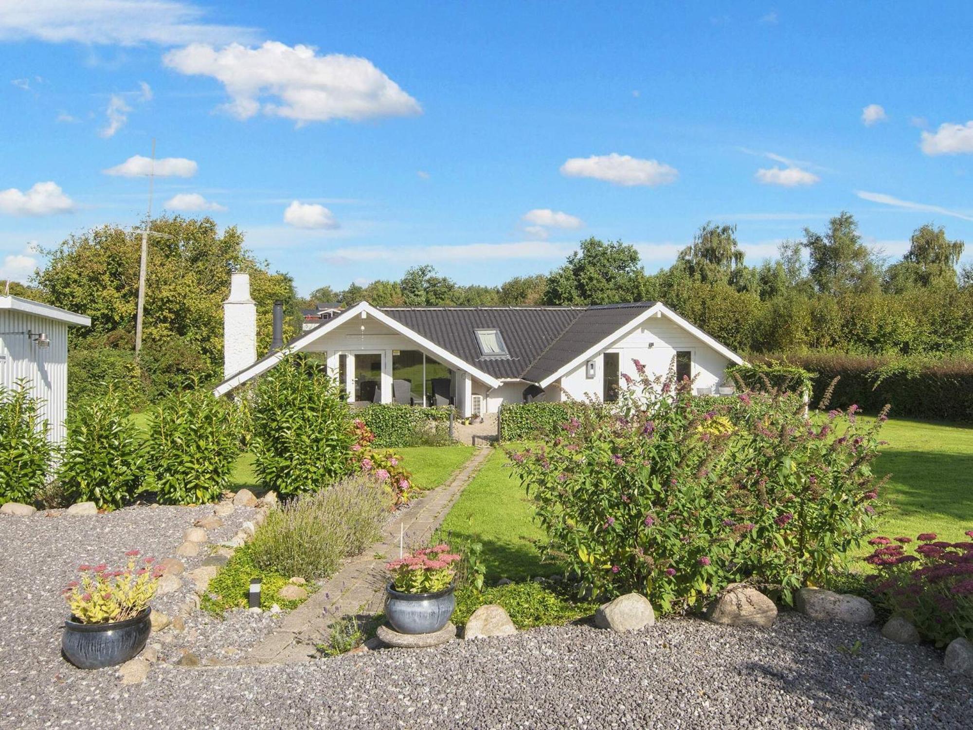 8 Person Holiday Home In Hejls Eksteriør billede